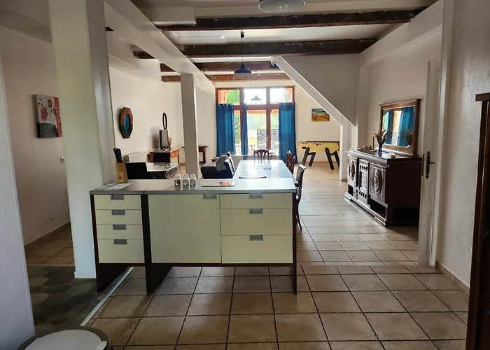 Semesterbostad Domaine De Poulharies - Carignan